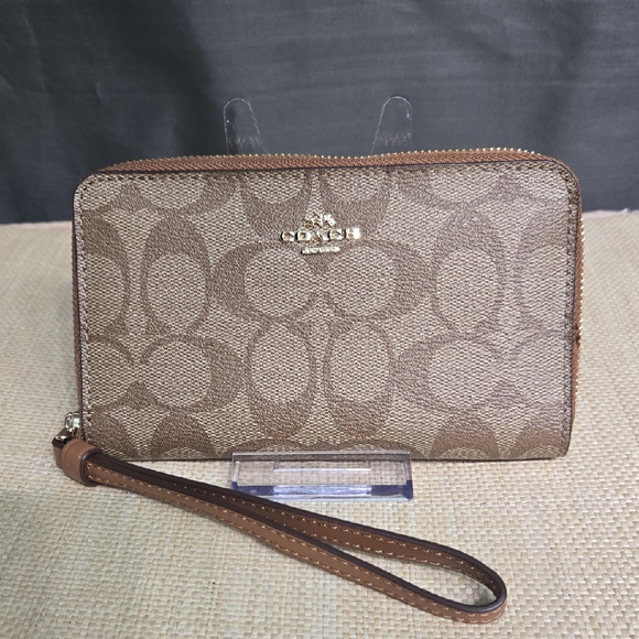 Coach Handbags - Coach Tan/Brown Signature Zip Wallet Wristlet